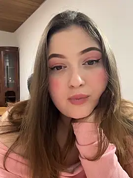 Kamilla_Loop Chat XXX in diretta