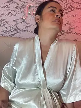 Lili__taylor live XXX chat