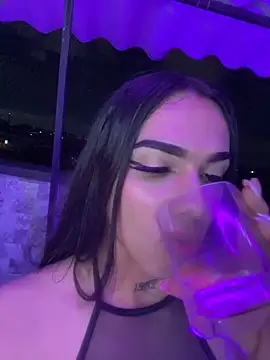 Almaazz Adlı Modelin Canlı XXX Sohbeti