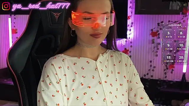 -RED_HAT-'s Live XXX Chat