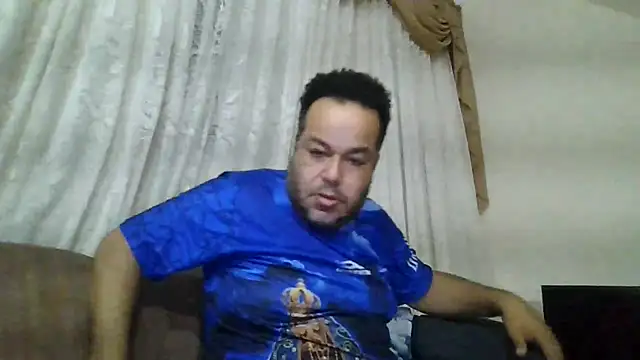 UrsoBissexualPauGrosso: διαδικτυακό σόου στην κάμερα