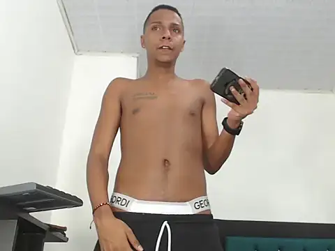 hotboyluxe 라이브 XXX 채팅