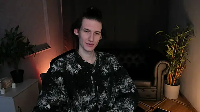 Онлайн чат XXX Klaude_Jam