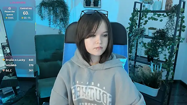 Elainebeness Live XXX Chat