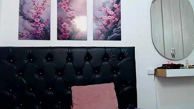 pinky_f00x élő XXX-chatje