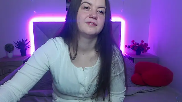 MavkaCute: онлайн-секс-чат