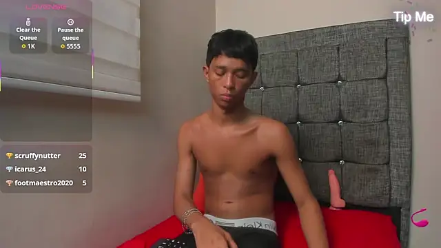 Little_Twink19x Pertunjukan Webcam