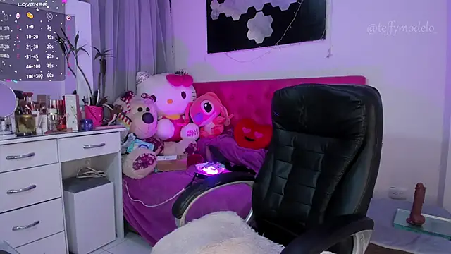 Teffy__xxx: онлайн-секс-чат