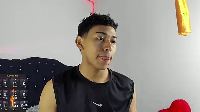 Robert__Zan Live XXX-Chat