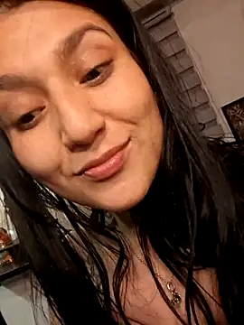 Magenta_Moon Live XXX Chat