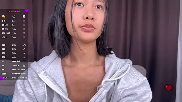 MadnessQueen Live XXX-chat