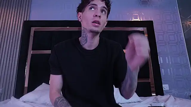 Brad_Scot_Patrick লাইভ XXX চ্যাট