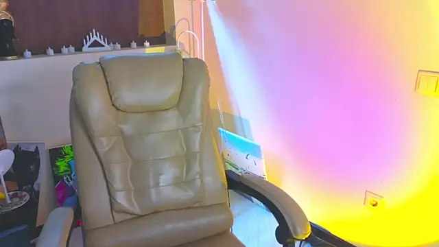 Онлайн чат XXX Malika_uAngel