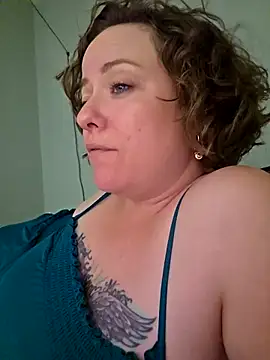 julimonroe webkamerás műsora