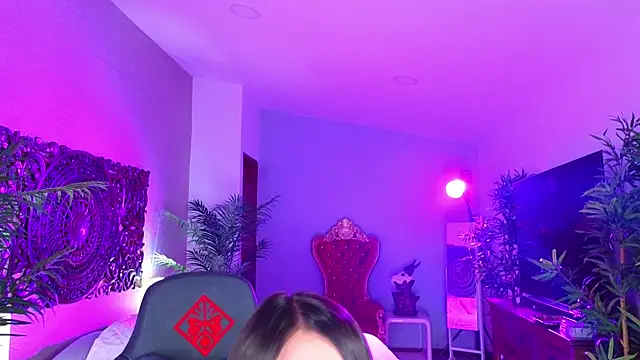 Chat +18 de ambarEvans ao vivo