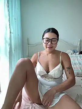 ruanruan05 webcam show