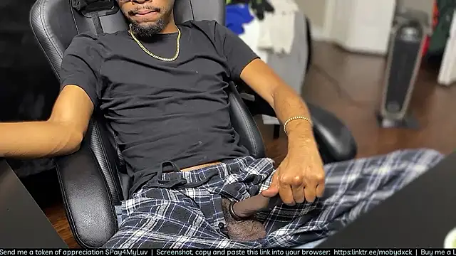 Pertunjukan Kamera Web MobyDxck