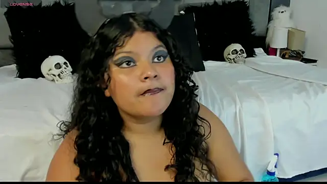 Jessica_Beltrann: απευθείας συνομιλία ΧΧΧ