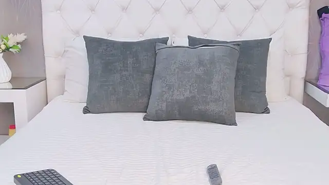 AntonellaEscudero Chat XXX in diretta