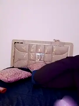 عرض كام Miaa_flame