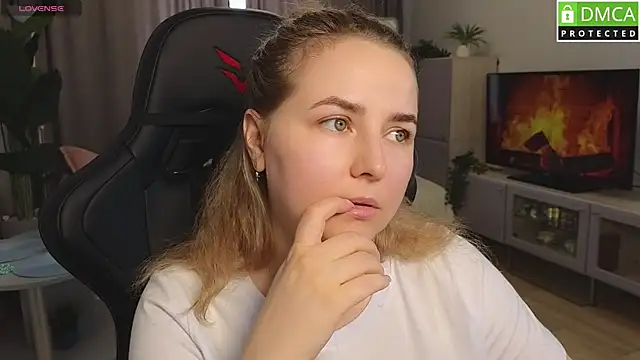 Chatroom XXX en direct de Mira_Mermayd