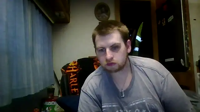 Pokazy przed kamerką – sexaddict_2424