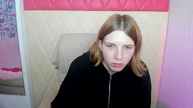 Show modela xSophieexx na web-kameri