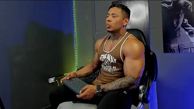 bradley_smith: απευθείας συνομιλία ΧΧΧ