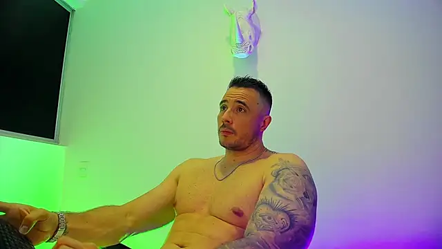 Dagoti: απευθείας συνομιλία ΧΧΧ