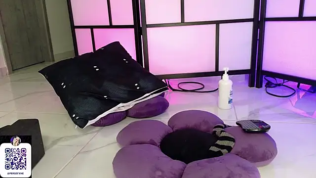 damnliciousss Adlı Modelin Canlı XXX Sohbeti