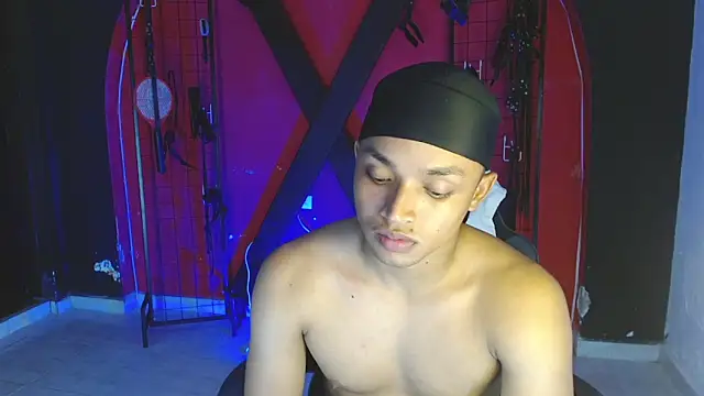 jordan_taye's Webcam Show