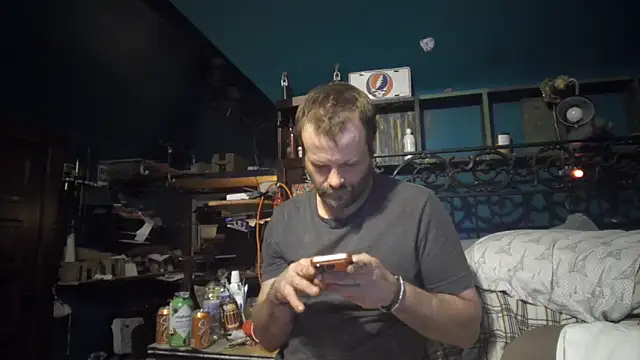 charactrzero Show in webcam