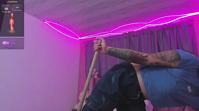 Nayla-Mouna's Live XXX Chat