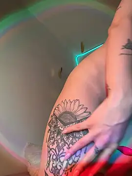 Chat XXX en directo de GiannaMagari_