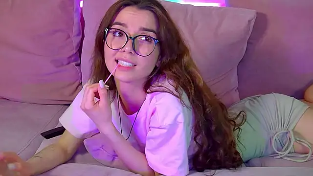 VanessaVienne Adlı Modelin Canlı XXX Sohbeti