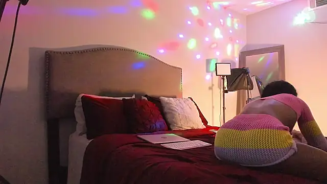 yiauana's Live XXX Chat