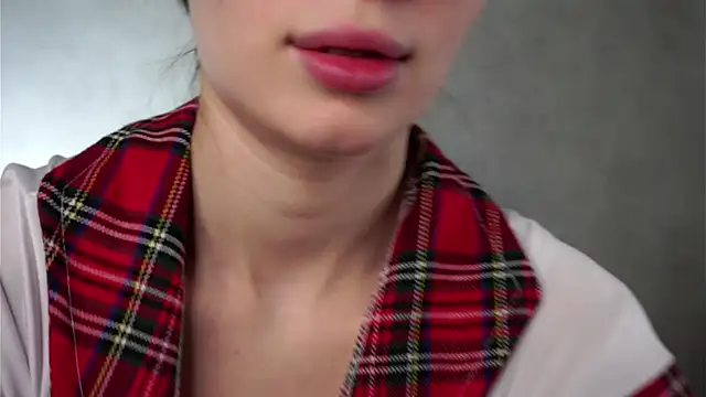 MonetLeitman Adlı Modelin Canlı XXX Sohbeti