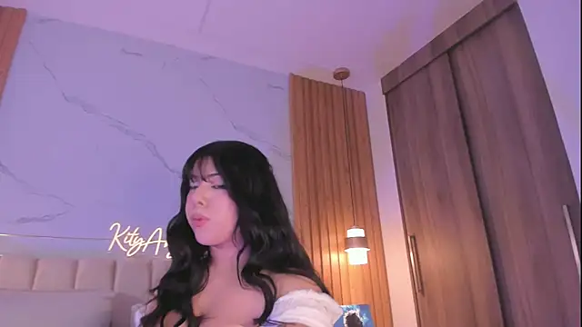 kityangelss Adlı Modelin Canlı XXX Sohbeti