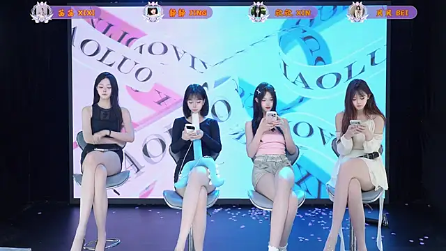 TC-001's Webcam Show