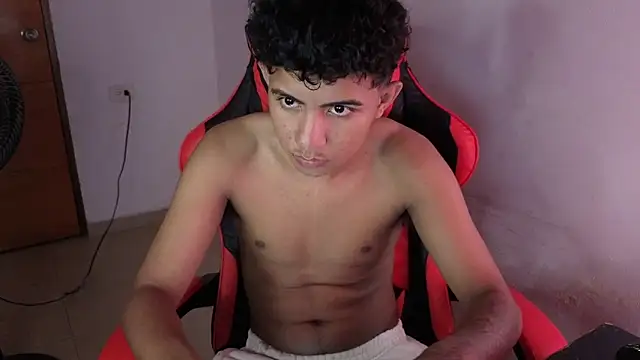 darknigthx Show in webcam