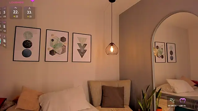 ariavelvet_ লাইভ XXX চ্যাট