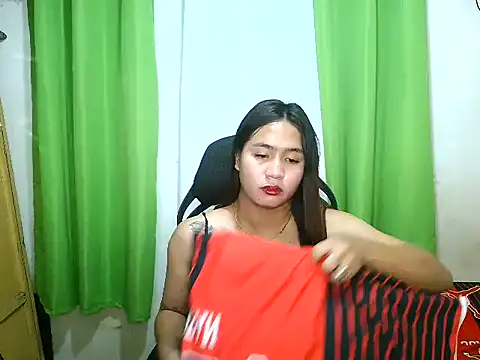 xLickme24 webkamerás műsora