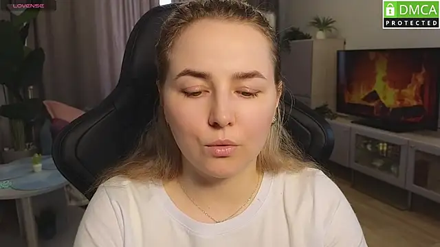 Chatroom XXX en direct de Mira_Mermayd