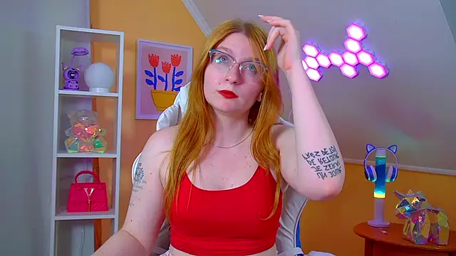 دردشة AliceAllisons الجنسية المباشرة