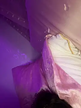 XXX chat uživo modela luludolll