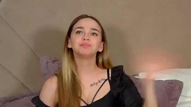 AnitaVenture's Live XXX Chat