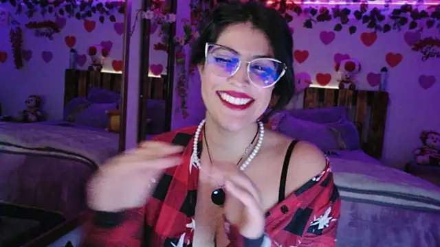 AzaharJaan Adlı Modelin Canlı XXX Sohbeti