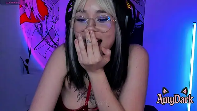 _AmyDark's Live XXX Chat