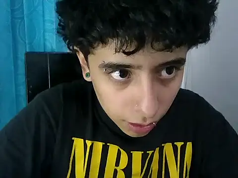 Show de LatinHeatX22 na webcam