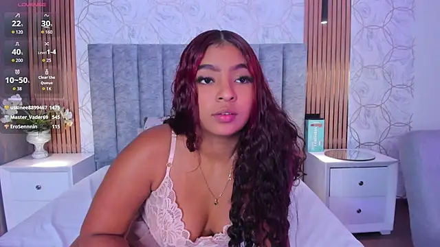 Онлайн чат XXX SofiiCruz